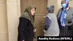 Ahıl qadınlar Xəzər rayon Prokurorluğunun qarşısında