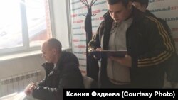 Полиция в томском штабе Алексея Навального 